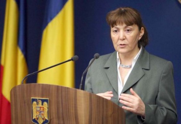 Monica Macovei ar putea candida la şefia PDL